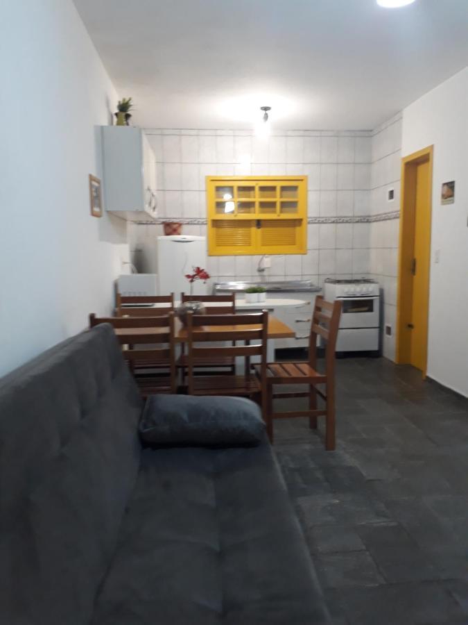 Апарт готель Residencial Colonial Amarelo A 150M Da Praia De Mariscal Бомбіняс Екстер'єр фото