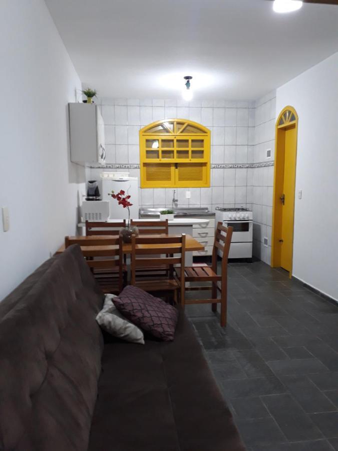 Апарт готель Residencial Colonial Amarelo A 150M Da Praia De Mariscal Бомбіняс Екстер'єр фото